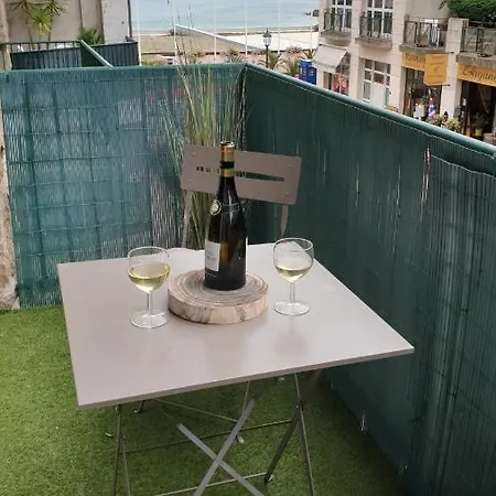 Les Studios Vue Mer Le Matlo Dinard Exterior photo